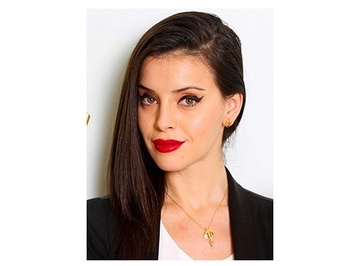 Bluestone, sunaina, fraud, faking ownership of jewellery domain name 